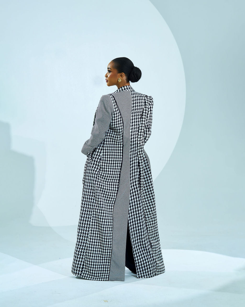 THE HOUND COAT